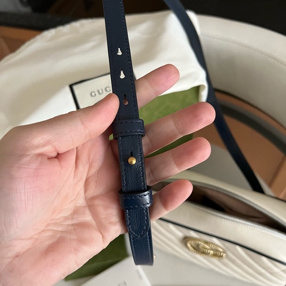 Gucci bag Crossbody brand new with box!! - Picture 12 of 17